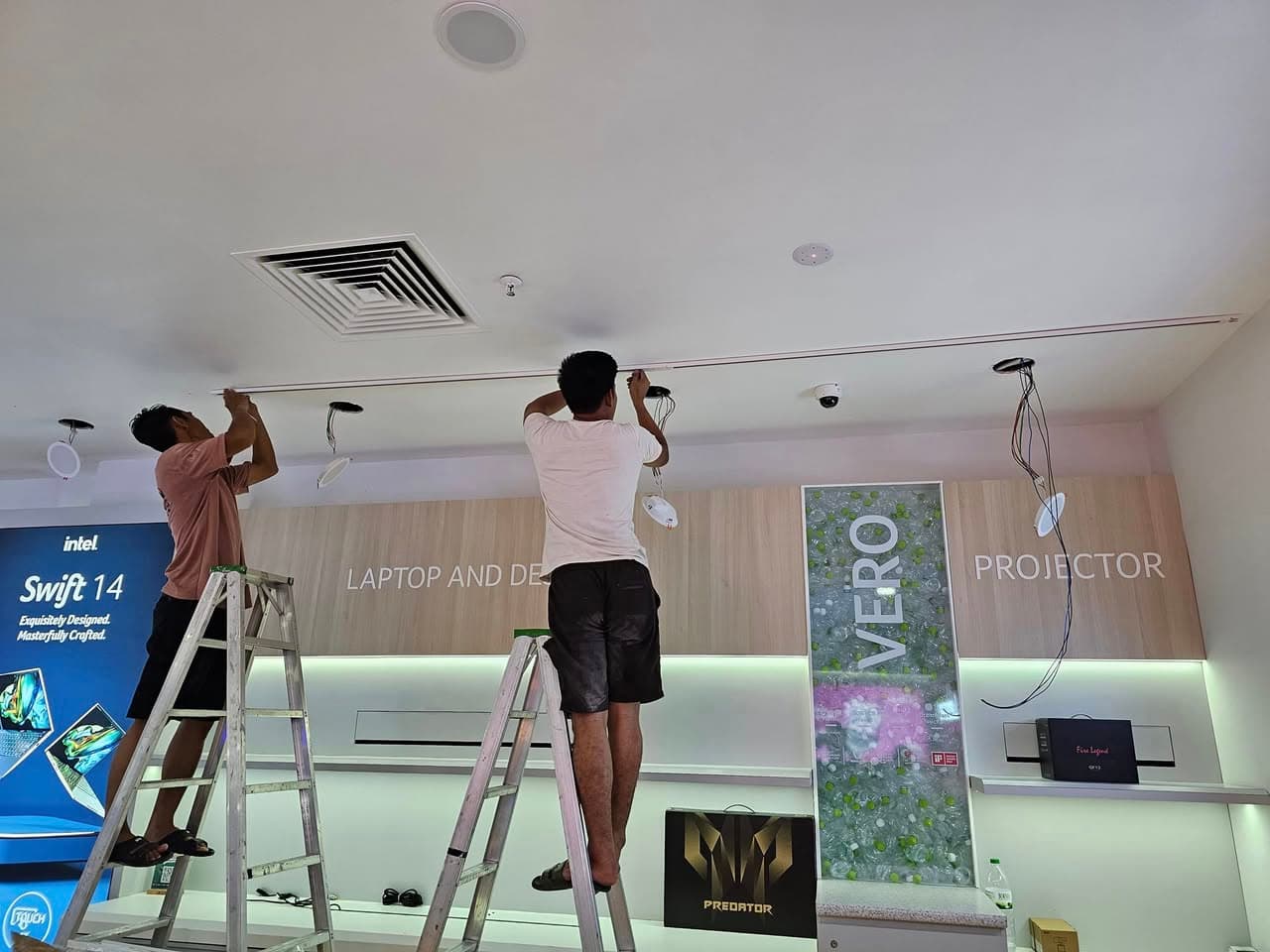 Ceiling & Light Point