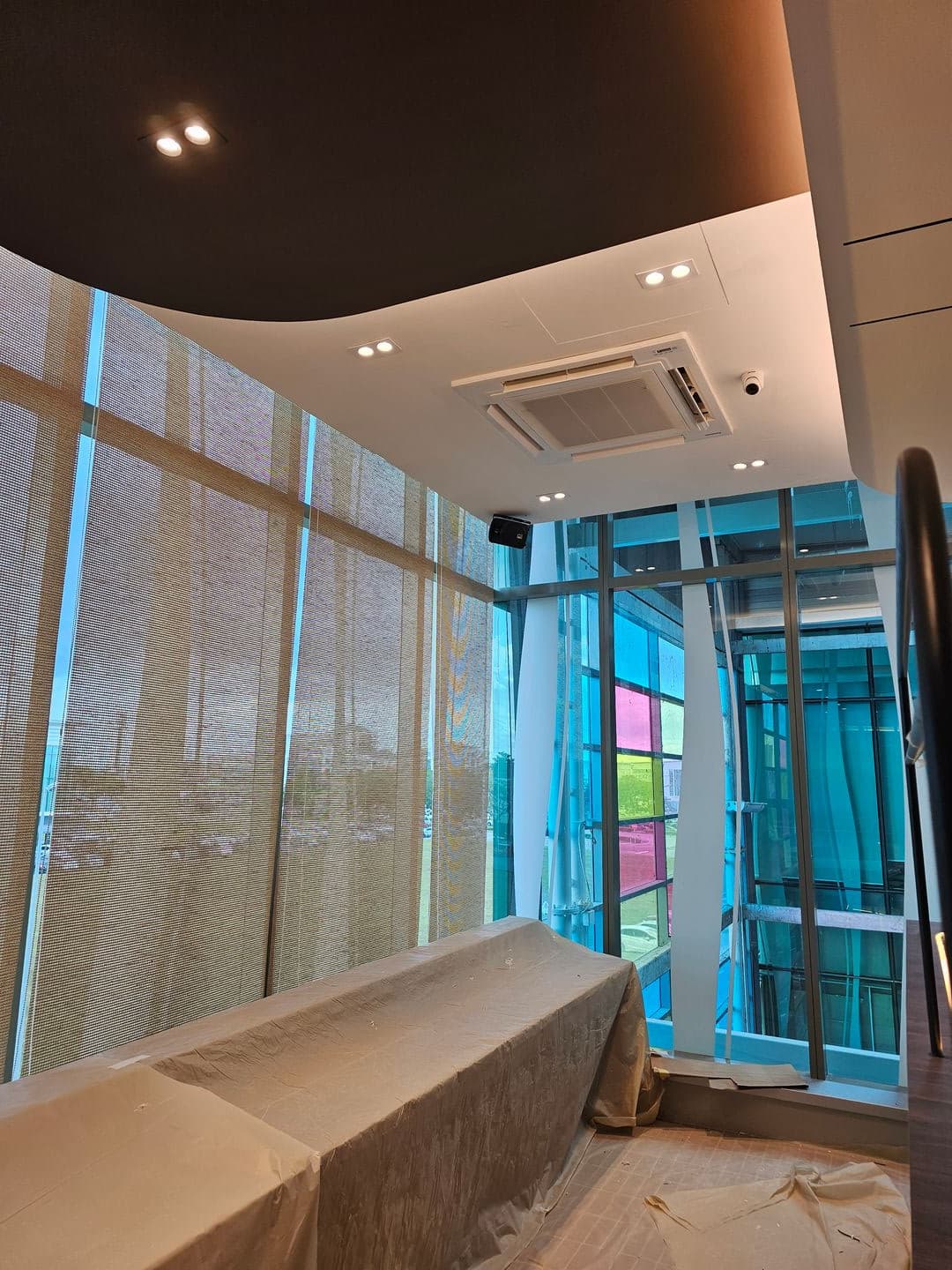 Ceiling & Light Point