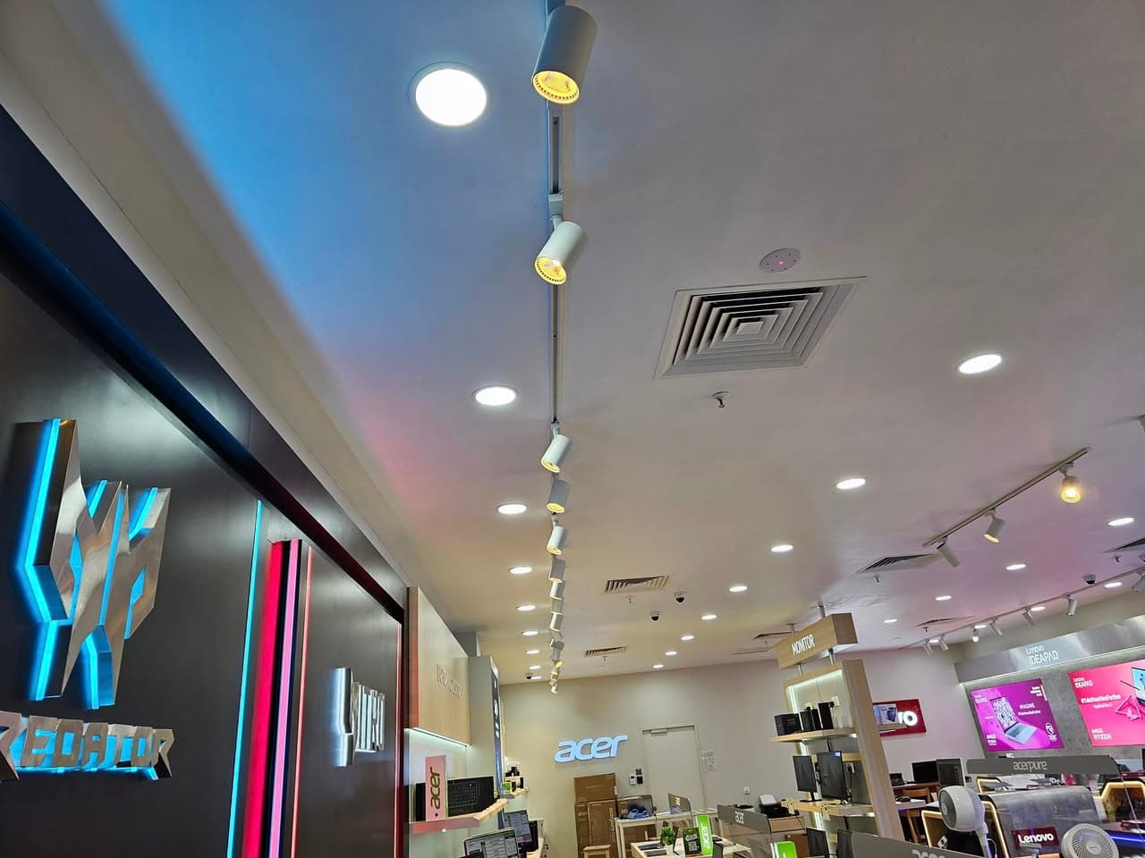 Commercial & Shop Light